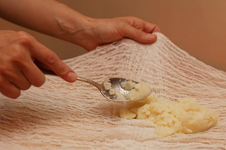 Squeeze out of honey and potatoes
