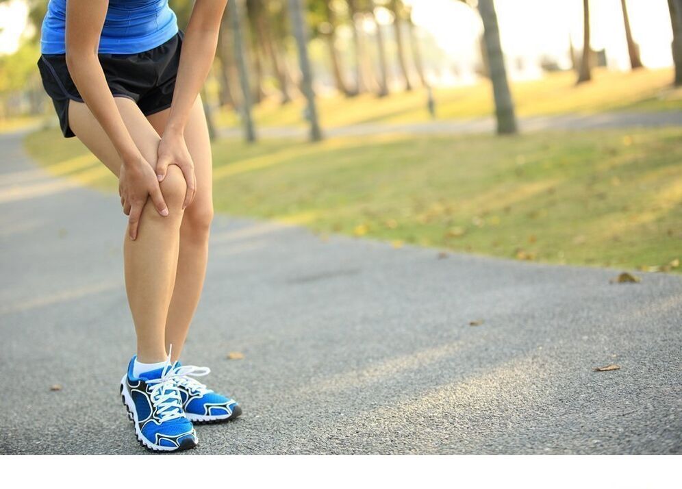 knee pain with arthrosis of legs